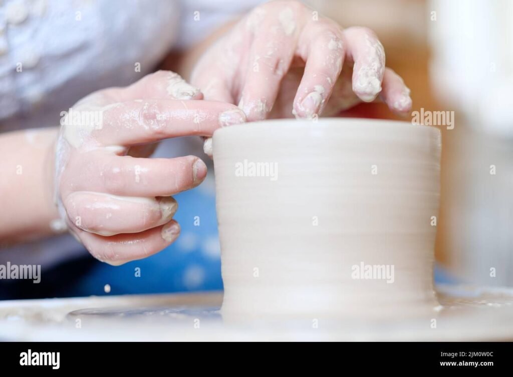 Come posso creare una tazza fatta a mano in ceramica 4 Come posso creare una tazza fatta a mano in ceramica