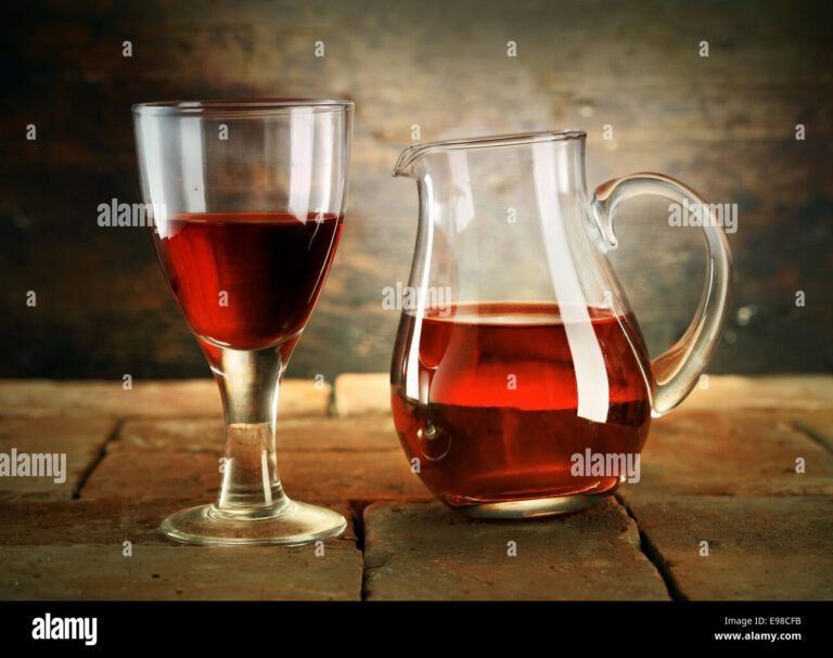 Quali sono le migliori esperienze per gustare il sapor di vino a Torino 36 calici di vino su un tavolo rustico