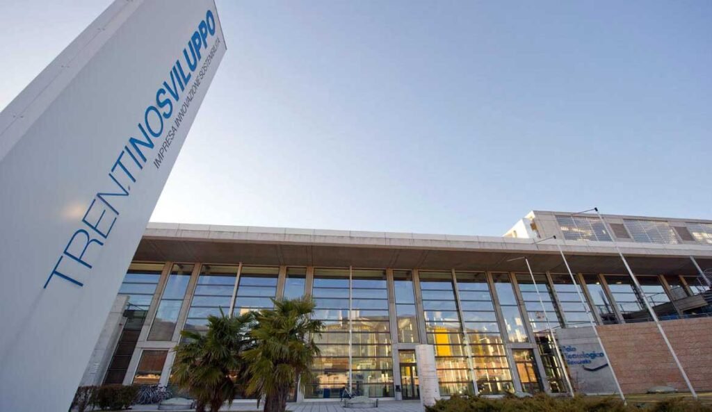 panorama di borgo valsugana e stabilimenti schar