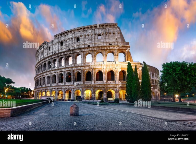 panorama iconico del colosseo al tramonto
