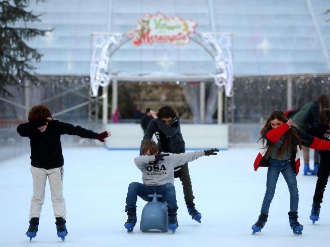 Dove posso trovare corsi di pattinaggio sul ghiaccio a Milano