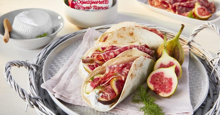 piadina con ingredienti freschi e colorati