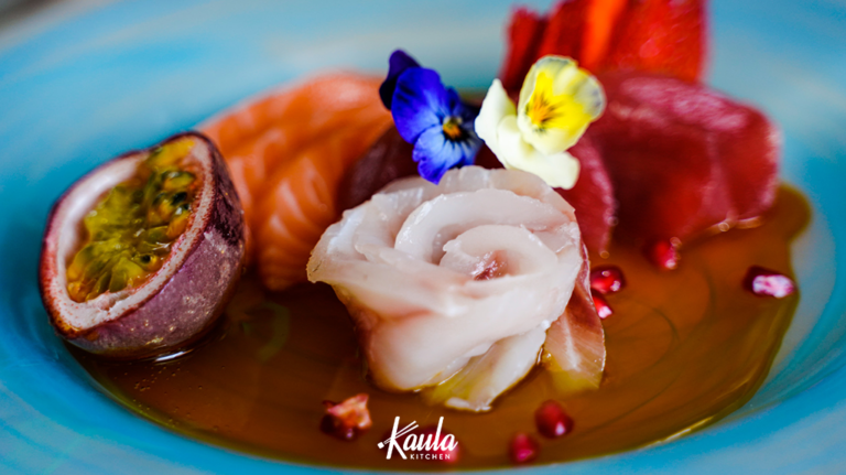 un piatto colorato di dessert fusion