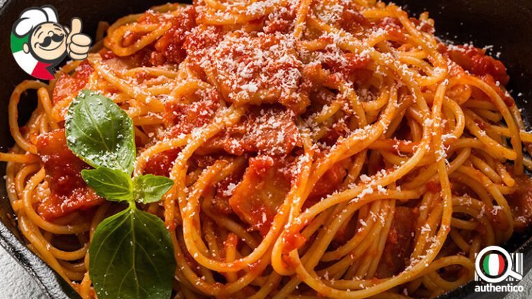 un piatto di sugo allamatriciana tradizionale