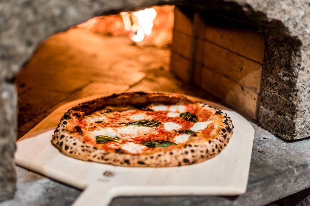 Qual è il miglior forno da incasso per cuocere la pizza
