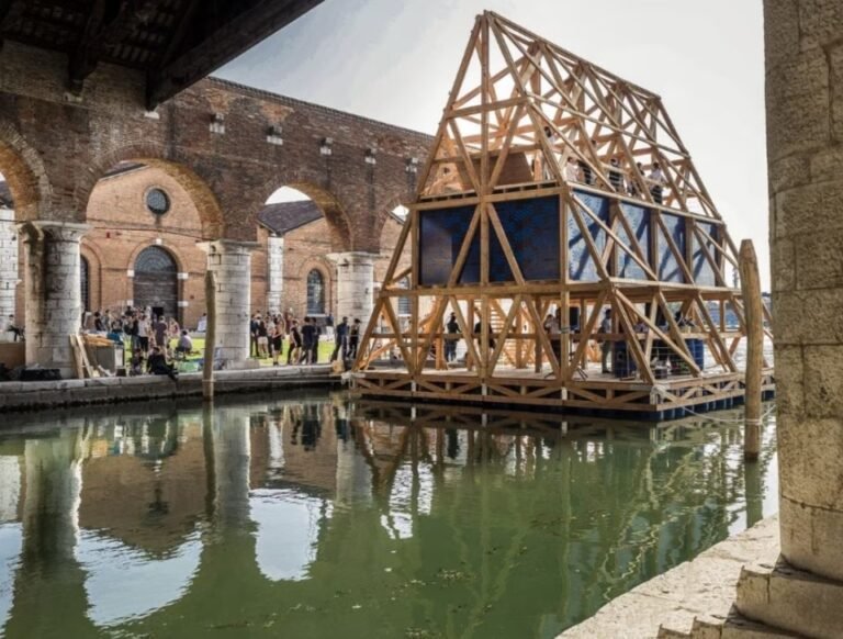 una porta dacqua storica in architettura