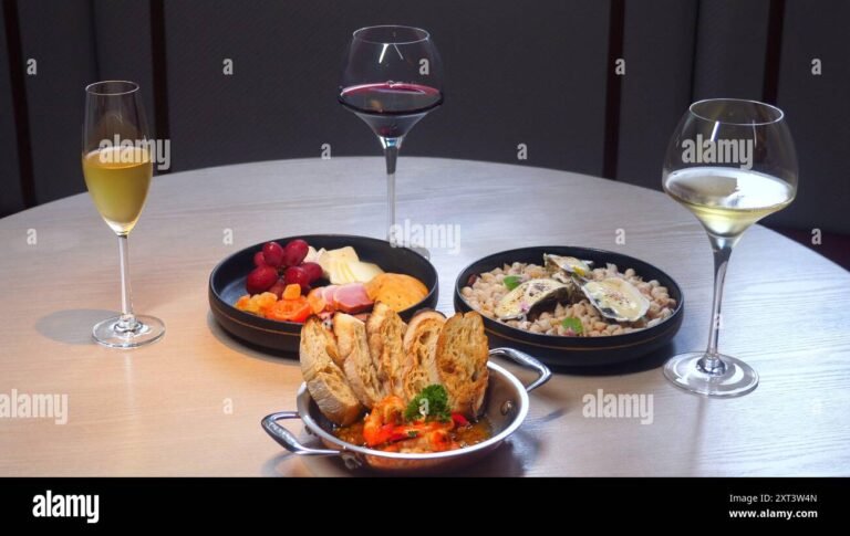 Quali sono le migliori ricette di "Alla mia tavola" di Csaba 23 una tavola imbandita con piatti gourmet