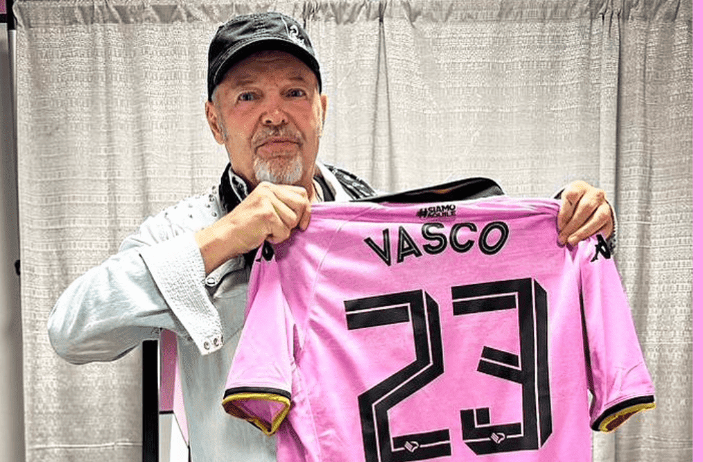 Qual è il significato della maglia di Vasco Rossi nella sua carriera 6 Qual è il significato della maglia di Vasco Rossi nella sua carriera