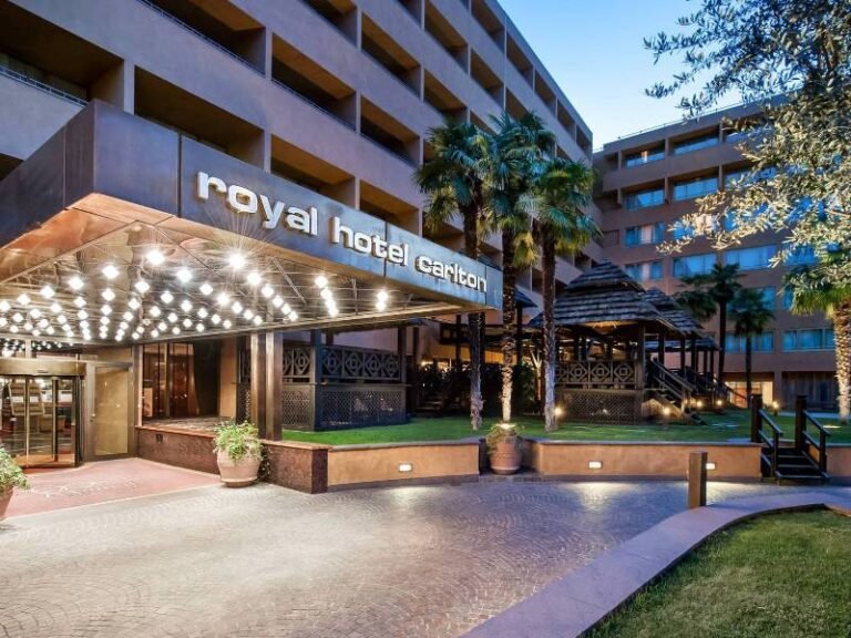 vista elegante del royal carlton di bologna