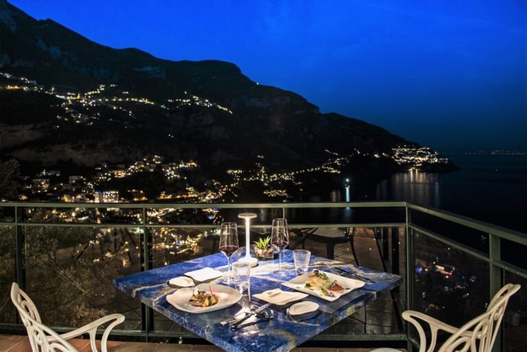 vista panoramica del ristorante sul mare